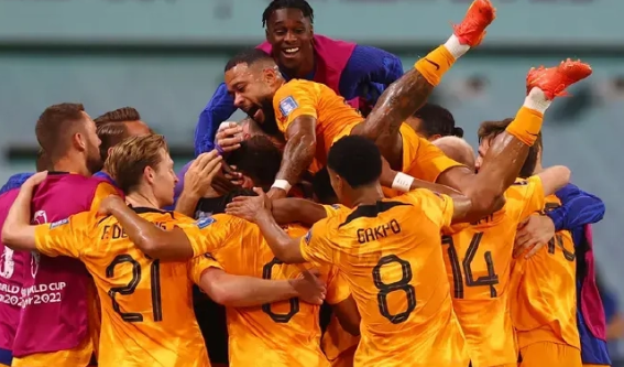 世界杯-德佩打进双翼传中荷兰胜美国3-1晋级